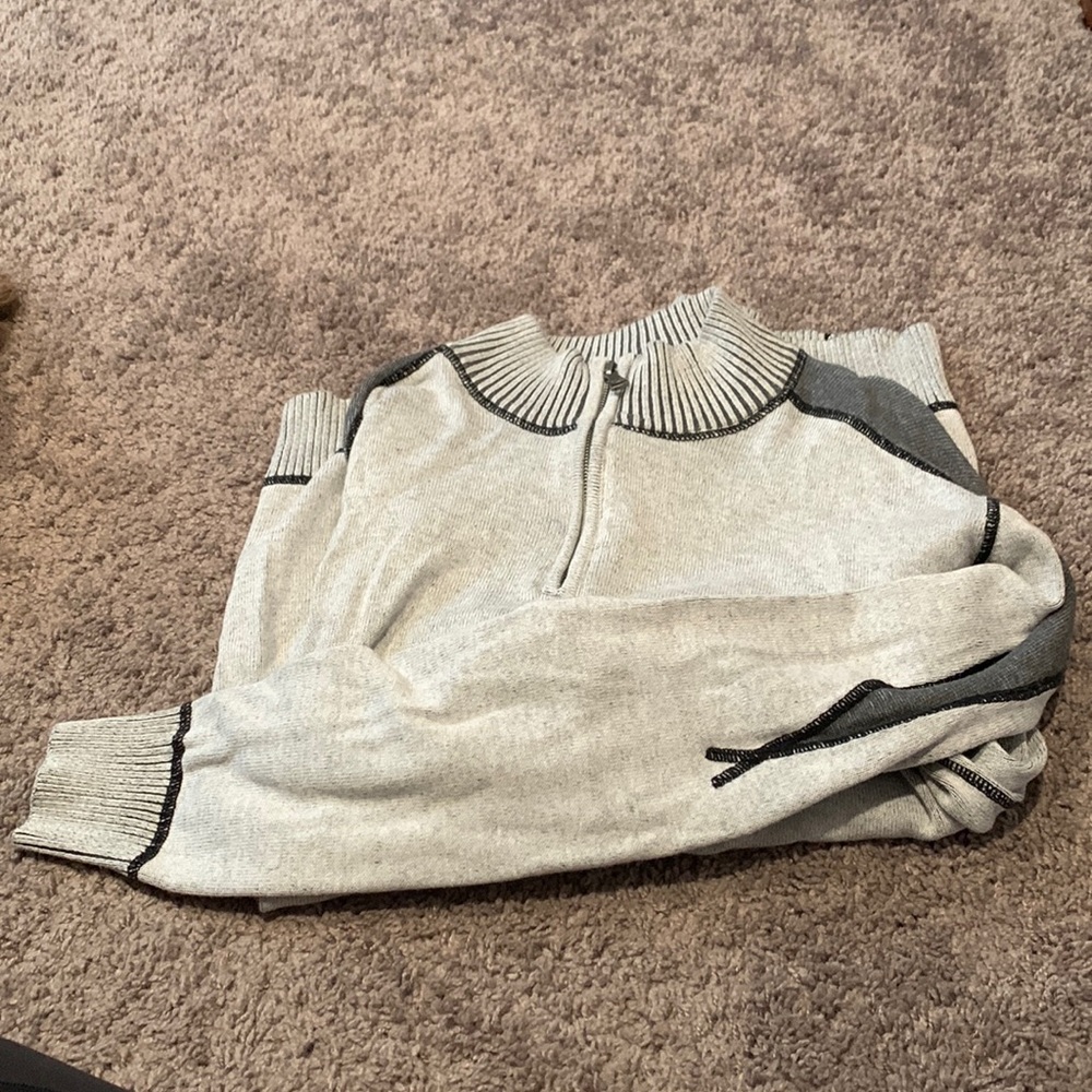 Men’s BKE half zip sweater. Grey, size XL.